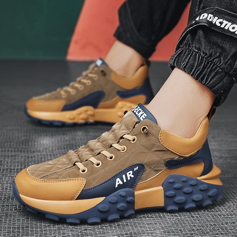 Air-Resistant & Comfortable Shoes | MONQ