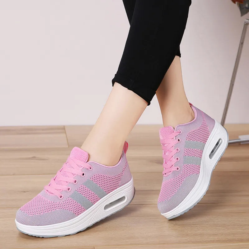 Orthopedic sneakers with air bubbles | MONQ